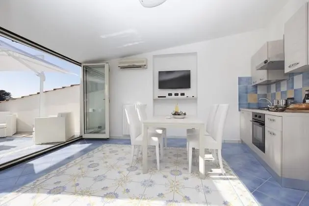 Tetto Bianco 2 Bedrooms Apartment Close to the Water - Oda