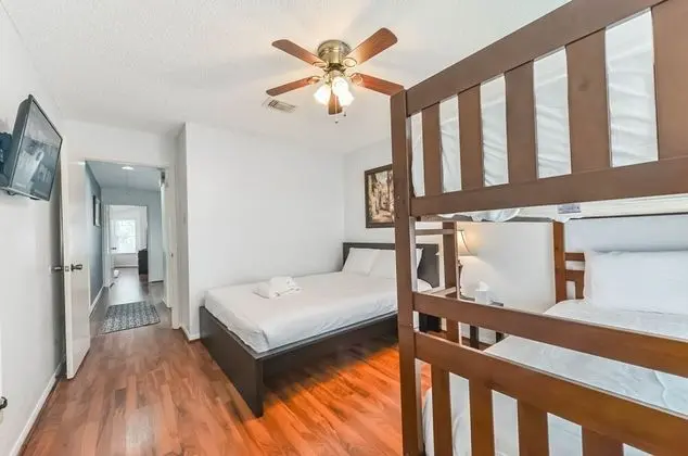 Texas Charm in Houston Westchase, 2 King Bds, Extended Stays, Pet, Chinatown - Oda