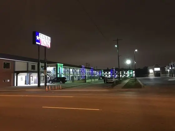 Texas Inn Airport McAllen - Dış Mekan