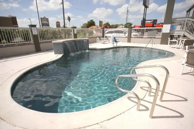 Texas Inn Airport McAllen - Havuz