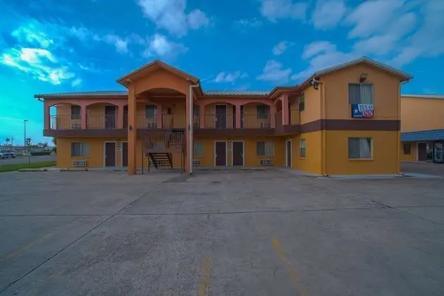 Texas Inn San Benito By OYO near Harlingen, US Hwy 83 - Dış Mekan