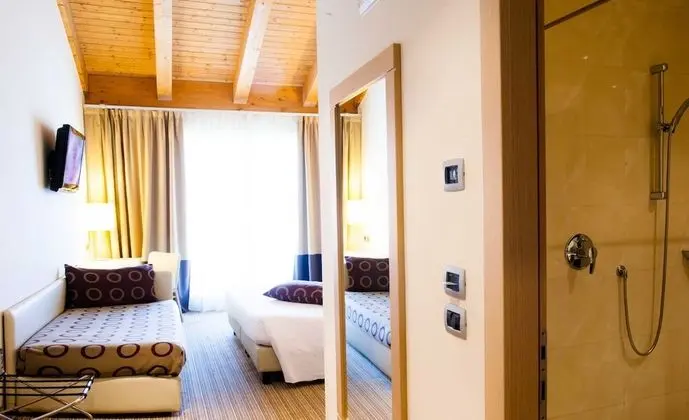 TH Lazise - Hotel Parchi del Garda - Oda