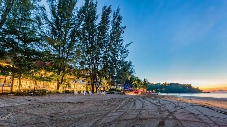 Thai Kamala Beach Front - Plaj