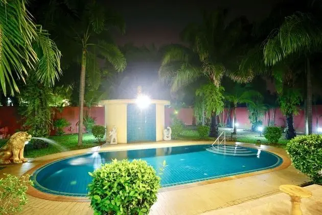 Thaillywood Luxury Palace - Dış Mekan