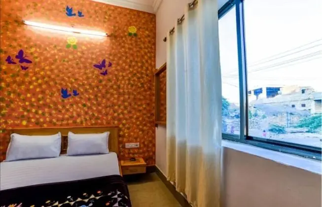 Hotel Thakur Ji Palace