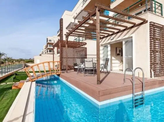 Thalassa Beach Resort Apartment 11-301 - Havuz