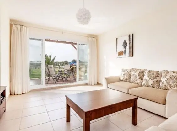 Thalassa Beach Resort Apartment 11-301 - İç Mekan