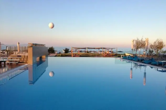 Thalatta Seaside Hotel - 1