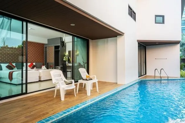 The Thames Pool Access Resort - Oda