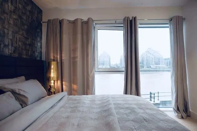 Thames Riverside Apartment in London, UK - Oda
