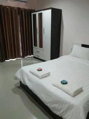 Thana Apartment - Oda