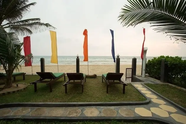 Tharanga Surfing Villa - Dış Mekan