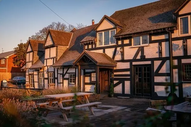 The Thatch Inn - Dış Mekan