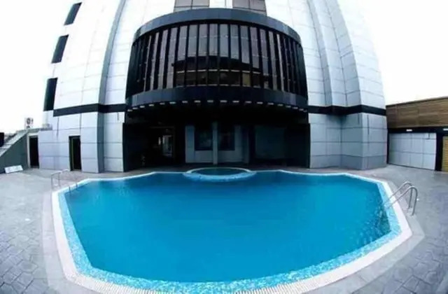 The Avenue Suites - Havuz