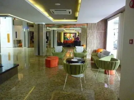 The Brunei Hotel - Lobi