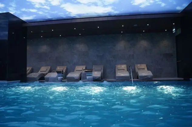 The Craton Hotel - Havuz