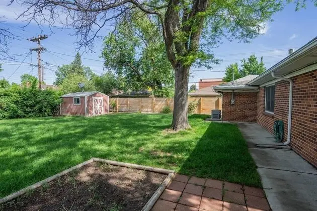 The Denver Den in Mayfair Park Enormous Backyard With Grill Sleeps 7 - Dış Mekan