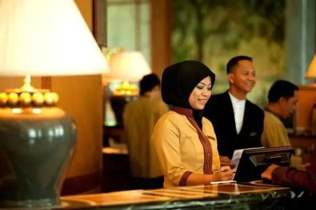 The Empire Brunei - Lobi