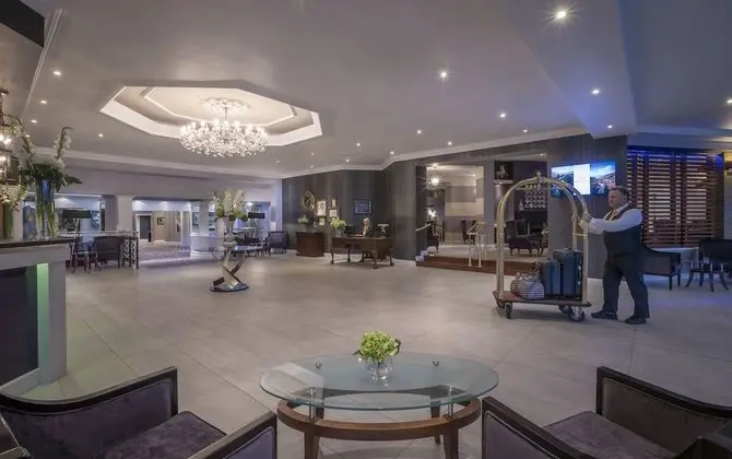 The Gleneagle Hotel - Lobi