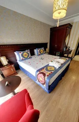 The Magnaura Palace Hotel - Oda