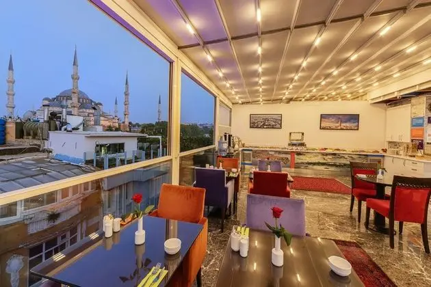 The Magnaura Palace Hotel - Yeme / İçme