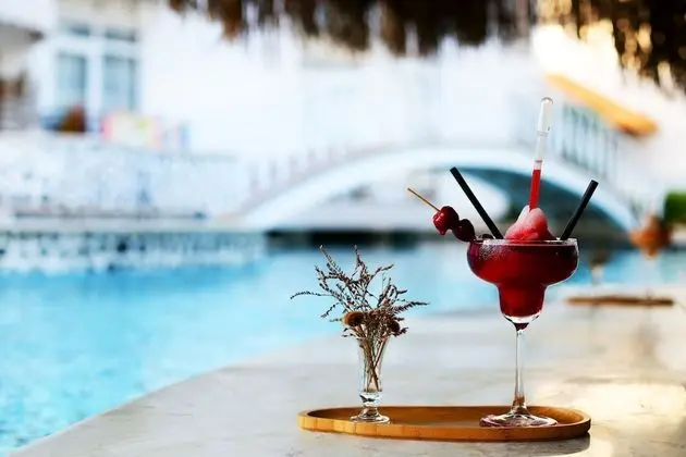 The PINEHILL Hotel & Suites - Havuz