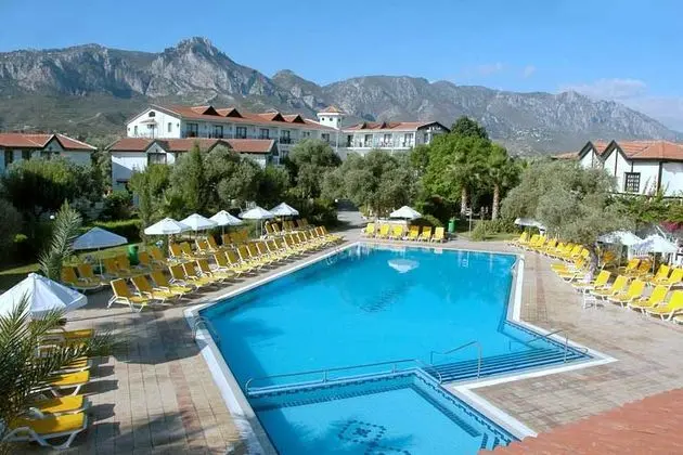 The Ship Inn Hotel - Havuz