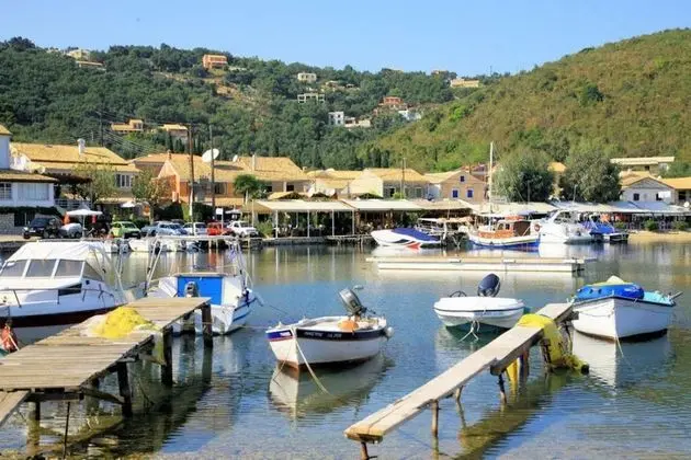 Theophilos 2 Walk to Beach Sea Views A C Wifi Car Not Required - 220