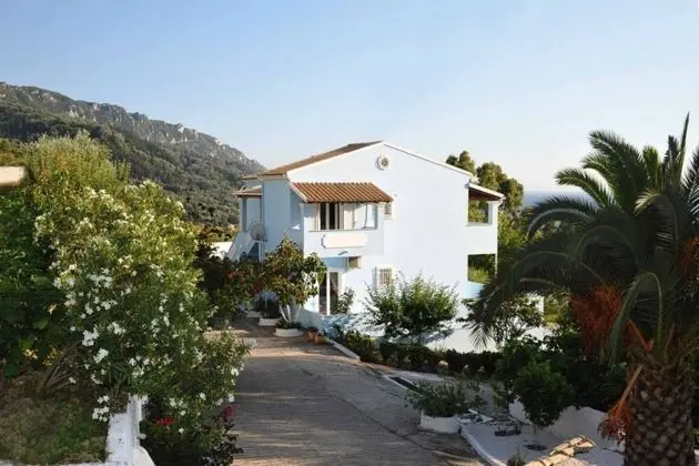 Theophilos Blue 3 BED Apartment