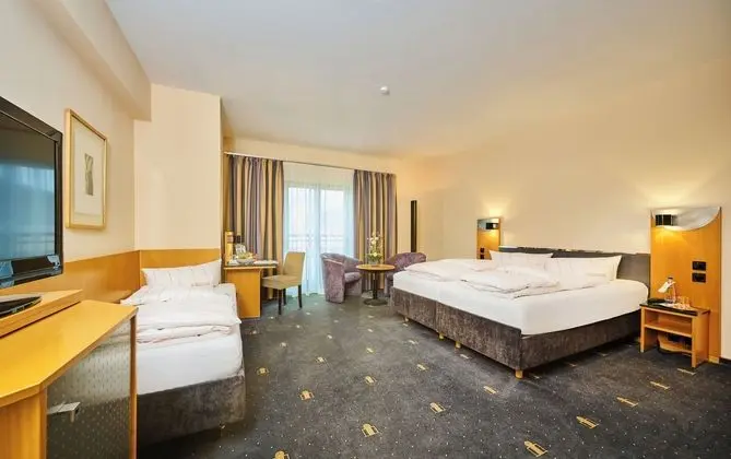 Hotel Theresientor - Genel