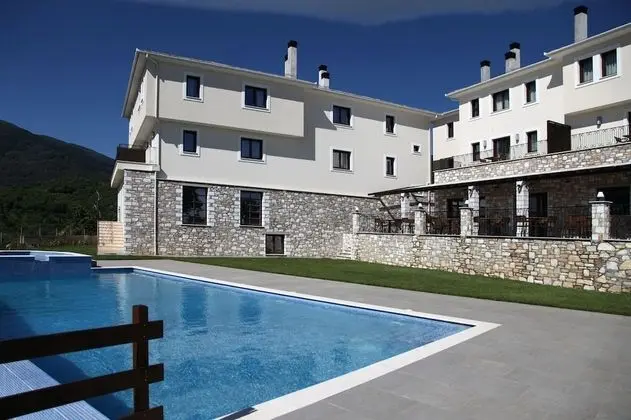 Theta Hotel