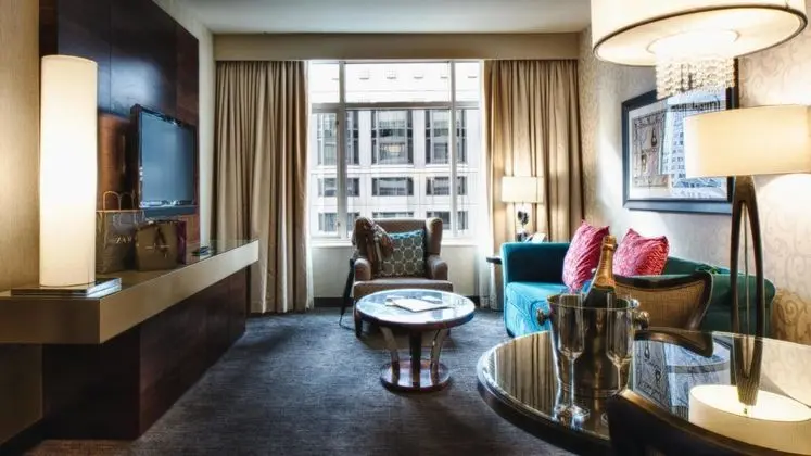 theWit Chicago - a DoubleTree by Hilton Hotel