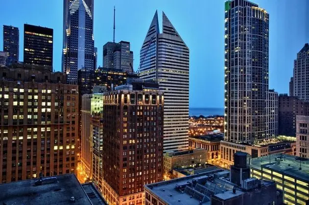 theWit Chicago - a DoubleTree by Hilton Hotel