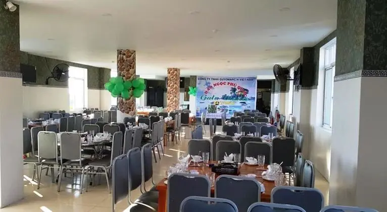 Thi Long Phung Hotel - Yerinde Yemek