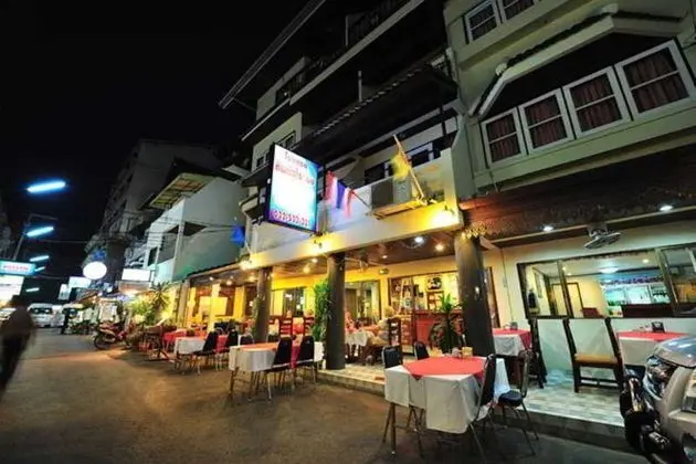 Thipurai Beach Hotel