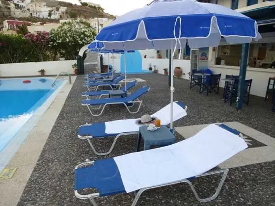 Thira's Dolphin - Havuz