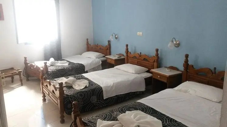 Hotel Thirasia - Oda