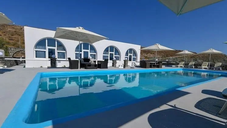 Thirassia Paradise Suites - Havuz