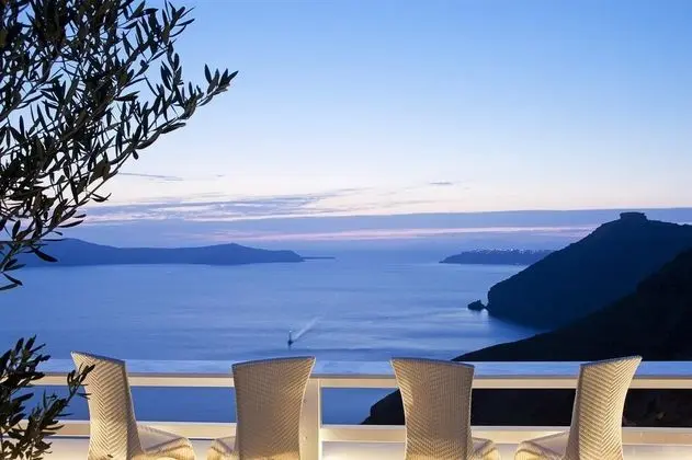 Thireas Hotel