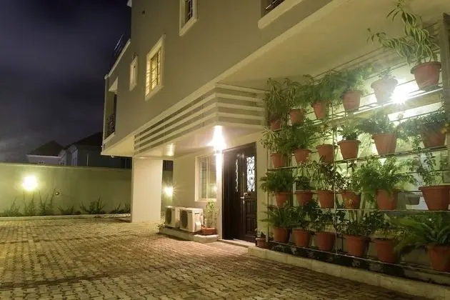 Villa Thirty Three