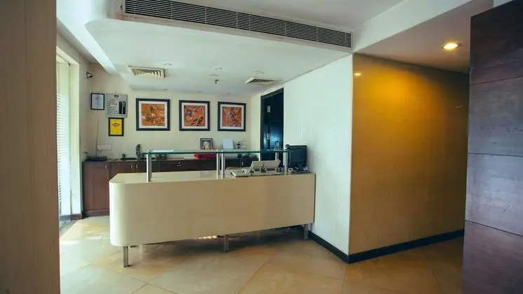 Hotel Thirty Three - Lobi