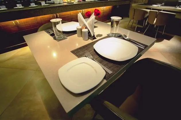 Hotel Thirty Three - Yerinde Yemek
