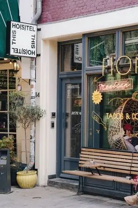 This Hostel - Dış Mekan