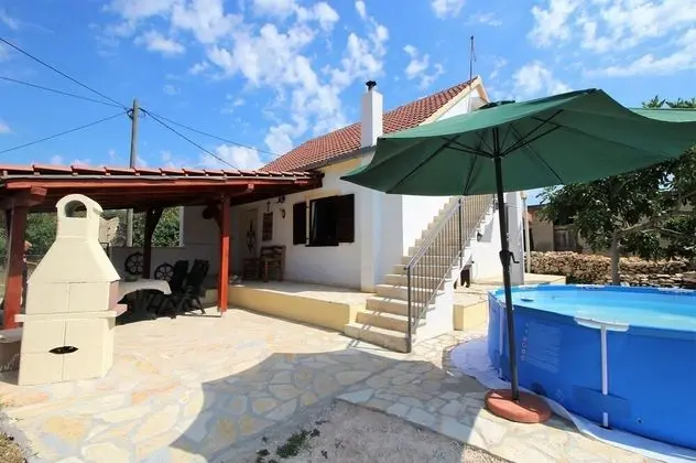 This Pleasant Holiday Home is an Ideal Starting Point to Explore Dalmatia