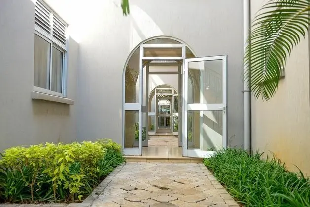 This Standard Suite Offers a Brilliant Experience With the Amenities Offered