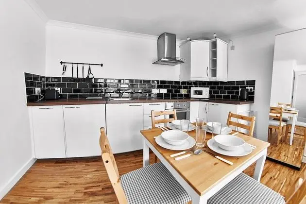 Thistle Apartments - Rose Apartment - Mutfak