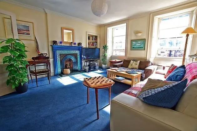 Thistle Street - Heart of the City 2-bedroom Apt