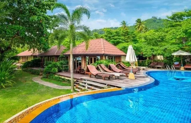 Thiw Son Beach Resort - Havuz