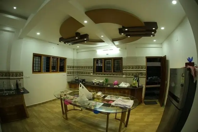 Thodupuzha 4-bhk Luxury Home awy From Home - Mutfak