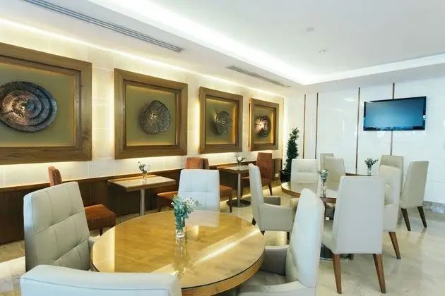 Thomson Residence Hotel - Lobi